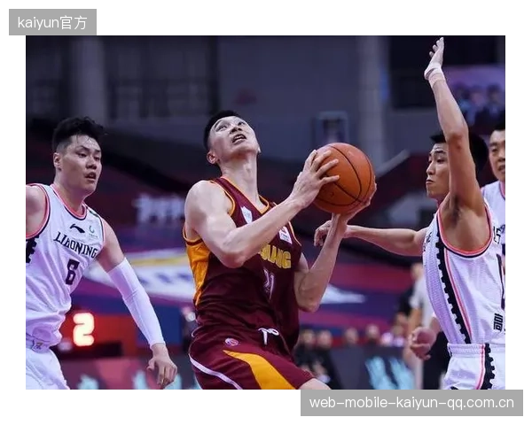 CBA季前赛:王岚嵚的“15+5+4”神话与山东队的三连胜收官——从战术到心态,看见一场完美的胜利 CBA季前赛:王岚嵚的“15+5+4”神话与山东队的三连胜收官——从战术到心态,看见一场完美的胜利